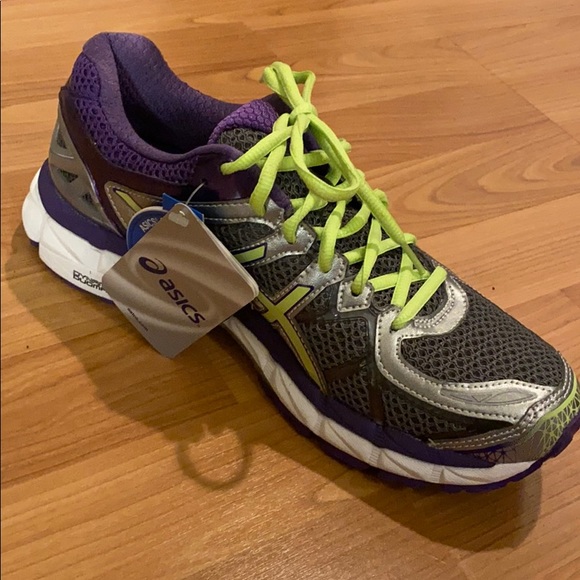Brand new Asics Gel Kayano running shoes sz 9.5